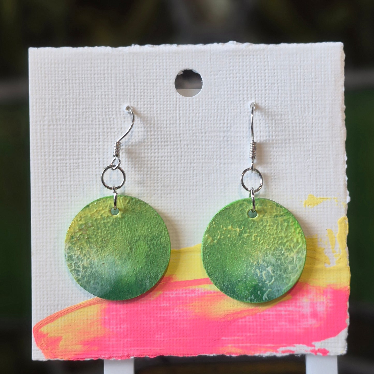 Boucles d'Oreilles Peintes en Bois
