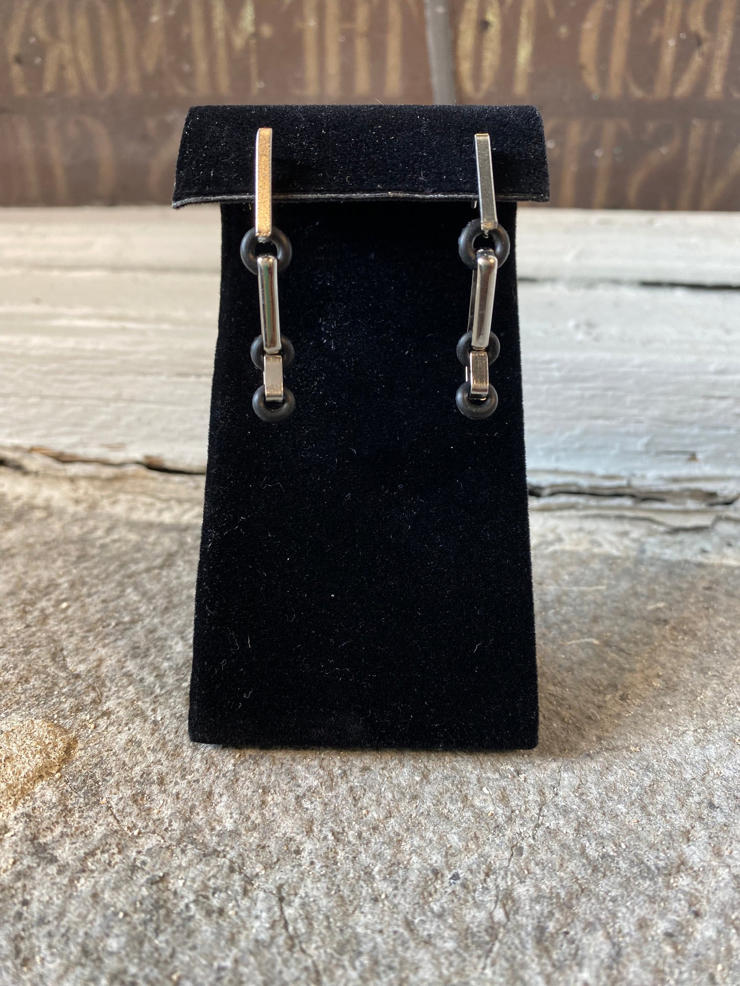 Boucles d'Oreilles MC Deux Tiges & Caoutchouc