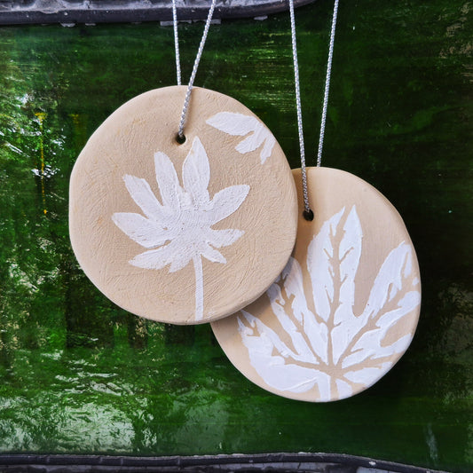 Décoration à Suspendre en Argile